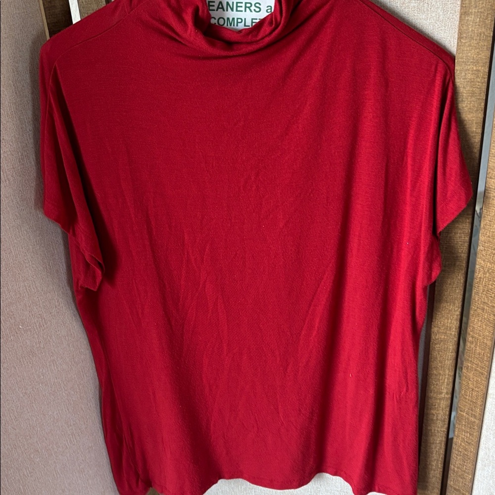 FINAL MARKDOWN Relativity Crimson top xl